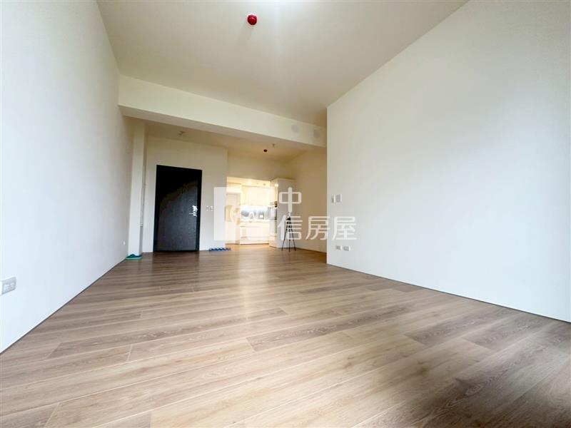 十四期國泰美禾朝南面公園三房雙平車房屋室內格局與周邊環境