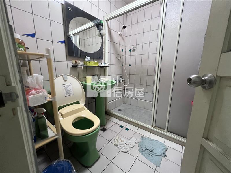 內壢忠孝路面寬透天房屋室內格局與周邊環境