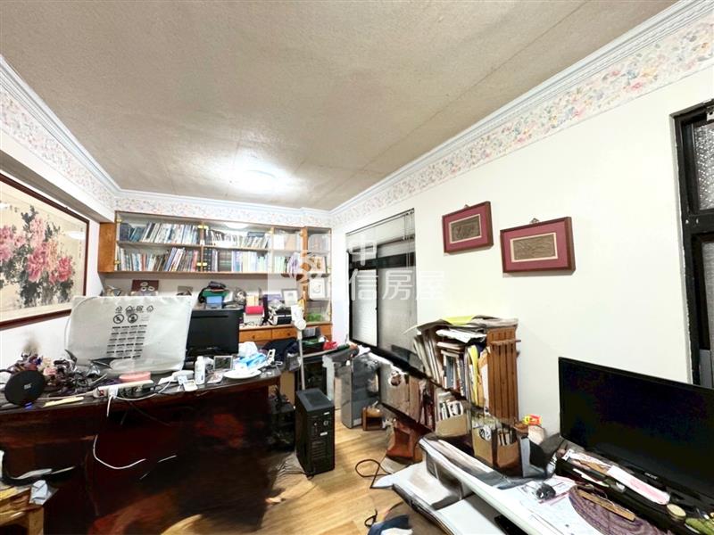 內壢忠孝路面寬透天房屋室內格局與周邊環境