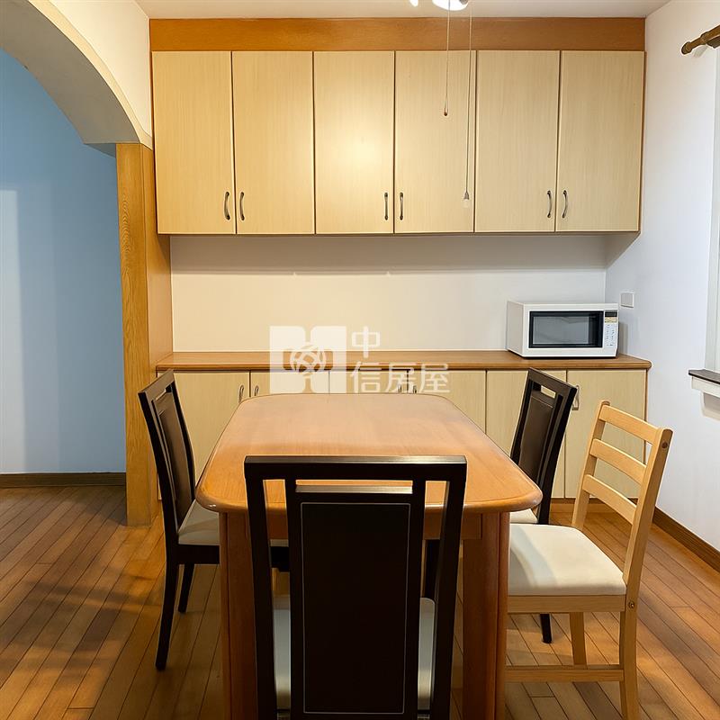 內壢忠孝路面寬透天房屋室內格局與周邊環境