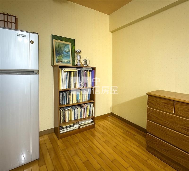 內壢忠孝路面寬透天房屋室內格局與周邊環境