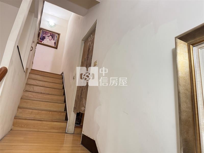 內壢忠孝路面寬透天房屋室內格局與周邊環境