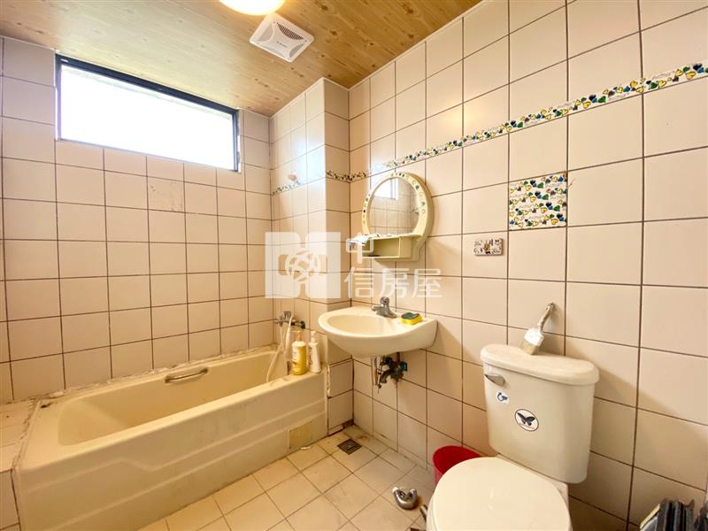 永昶城｜近體育園區．電梯大空間三室(主要用途:工業用)房屋室內格局與周邊環境