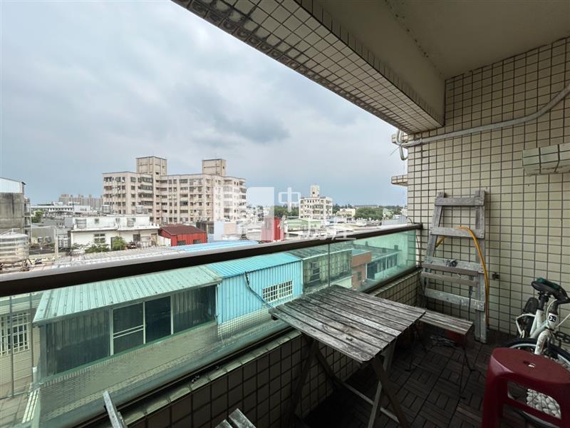 永昶城｜近體育園區．電梯大空間三室(主要用途:工業用)房屋室內格局與周邊環境