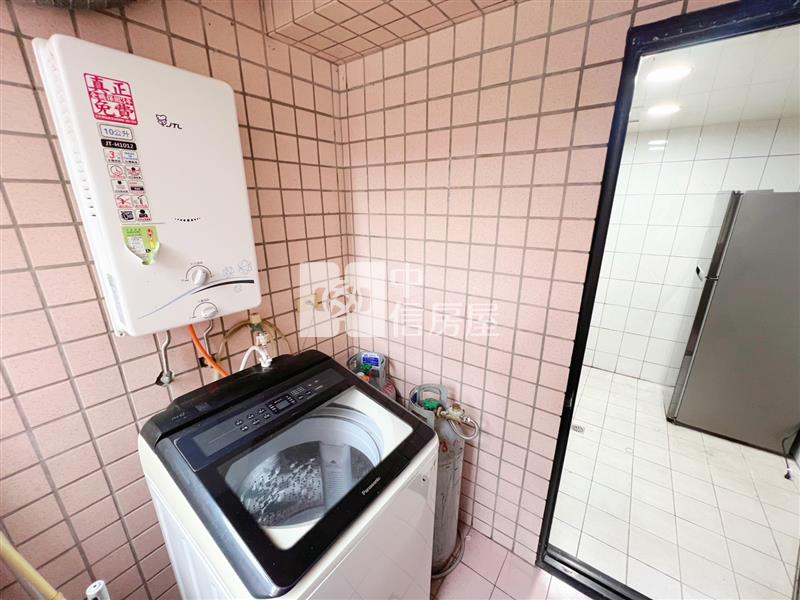 龍邸中國靜巷採光3房房屋室內格局與周邊環境