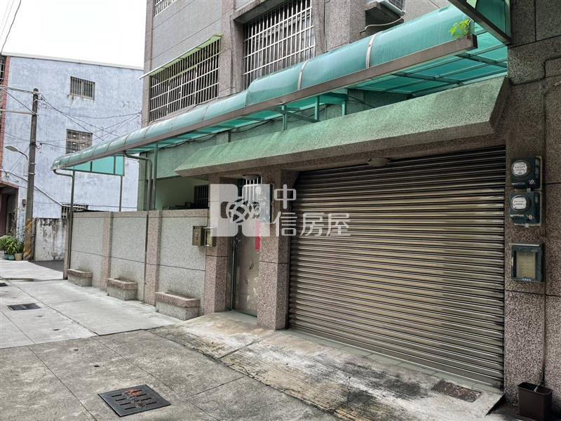 鳳山國中捷運旁52坪大地坪大別墅房屋室內格局與周邊環境