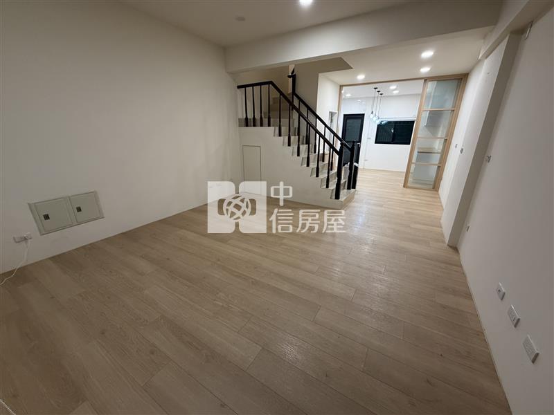 【安家】山仔頂前院停車美墅房屋室內格局與周邊環境