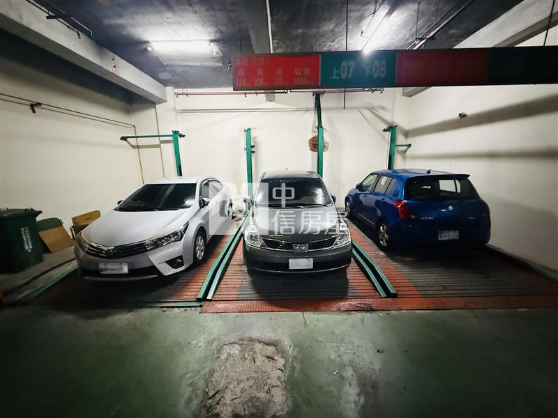 捷運-文華高中｜室內34坪大三房｜含車房屋室內格局與周邊環境