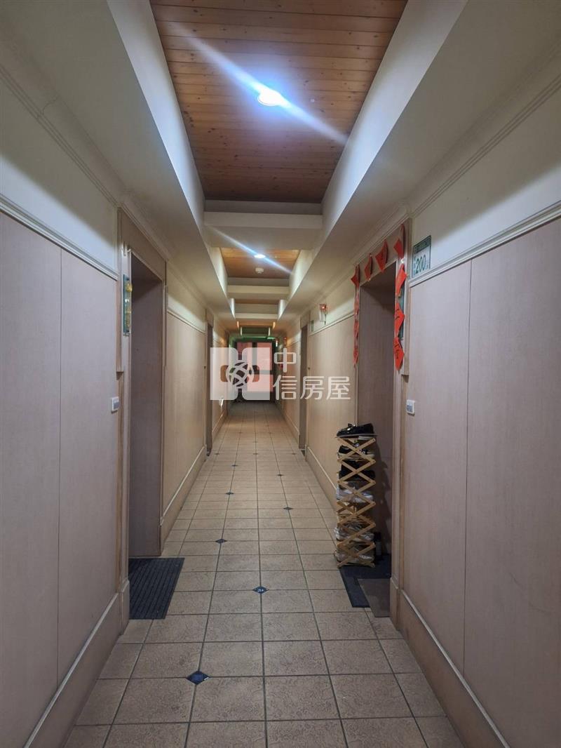 近南桃園交流道.中路.藝文亞曼尼大套房房屋室內格局與周邊環境