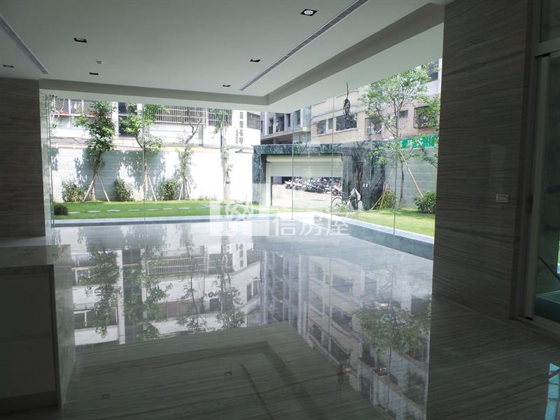 獨棟花園帝王豪墅房屋室內格局與周邊環境