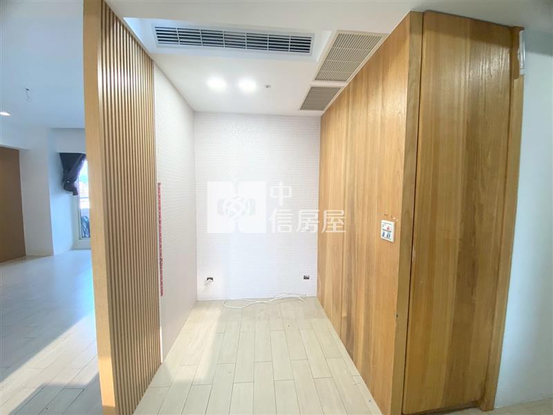 第凡內花園大廈 四房平車房屋室內格局與周邊環境