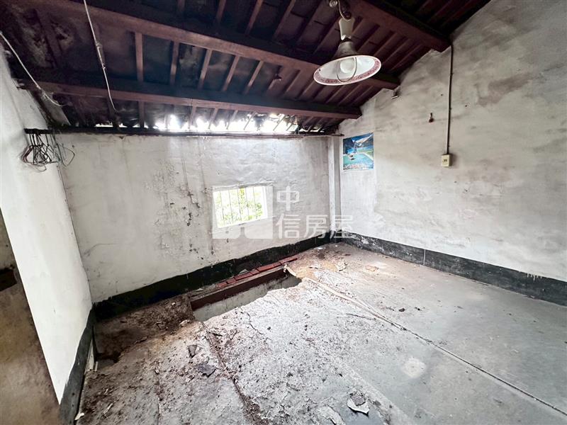正玉屏路220萬透天房屋室內格局與周邊環境