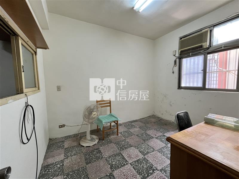 平鎮忠貞國小旁大坪數三房寓房屋室內格局與周邊環境