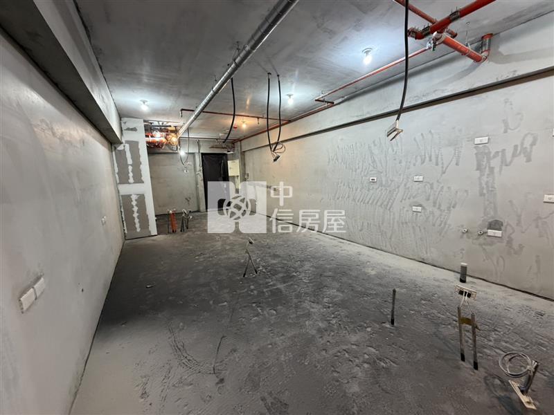 亞昕喜徠登事務所加平面車位房屋室內格局與周邊環境
