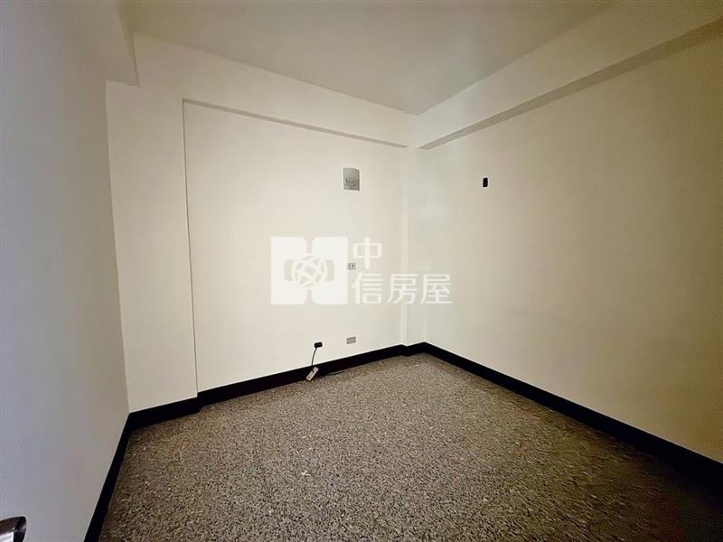 善化市中心五房傳統透天房屋室內格局與周邊環境