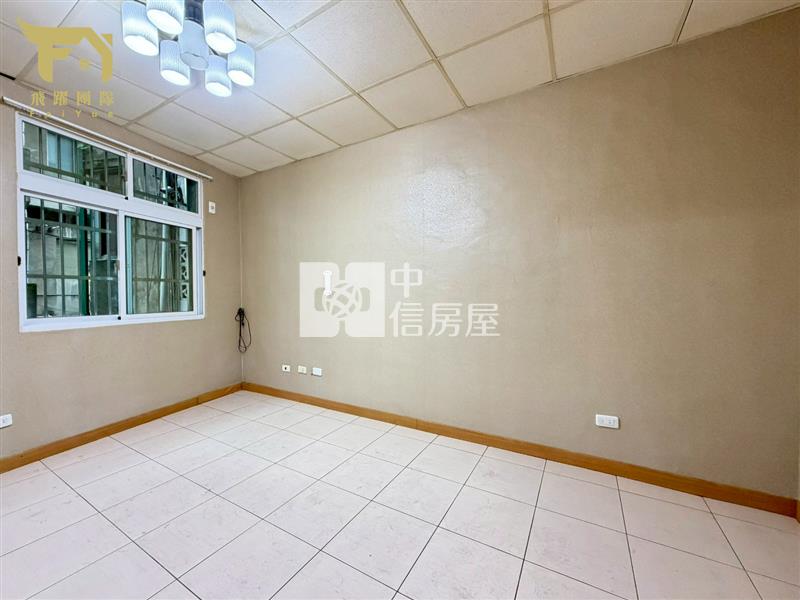 桃園前站⭐民生路4房透天⭐門前雙車⭐有孝親房房屋室內格局與周邊環境