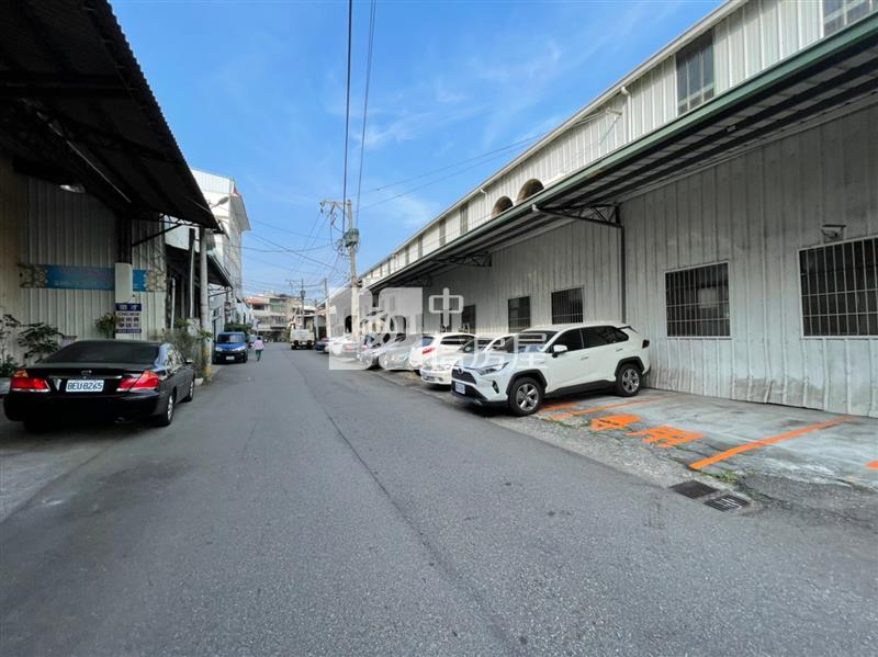 大里大興街活路8米大面寬廠房房屋室內格局與周邊環境