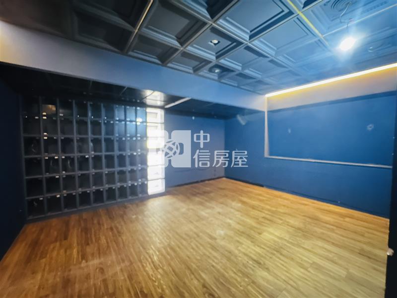 桃園站前邊間金店面房屋室內格局與周邊環境
