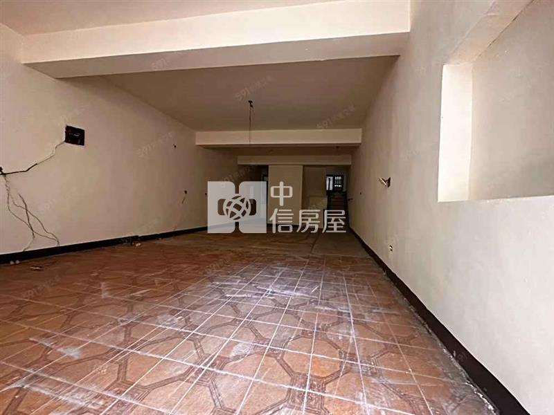 青果市場透店房屋室內格局與周邊環境