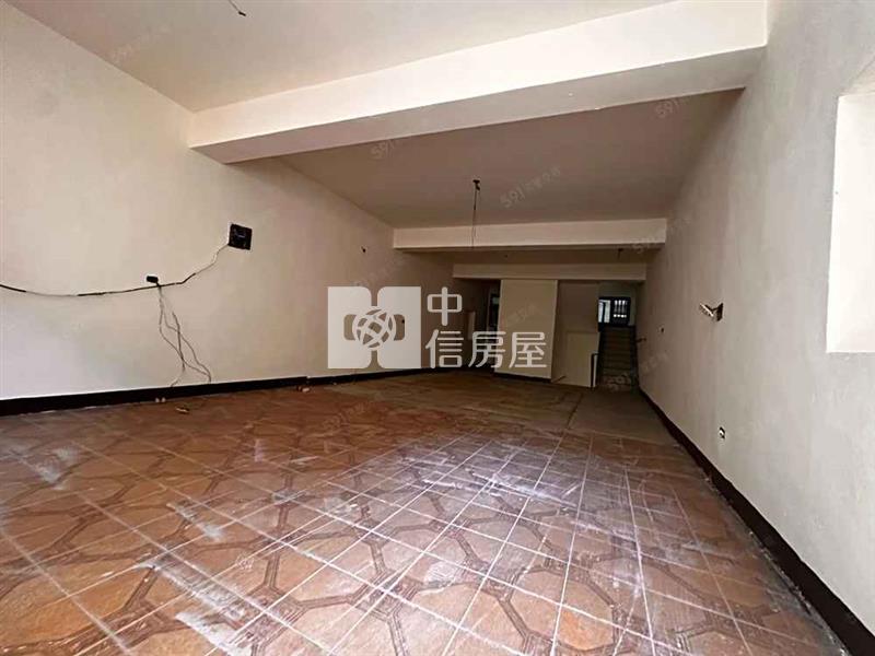 青果市場透店房屋室內格局與周邊環境