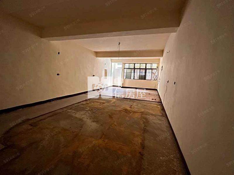 青果市場透店房屋室內格局與周邊環境