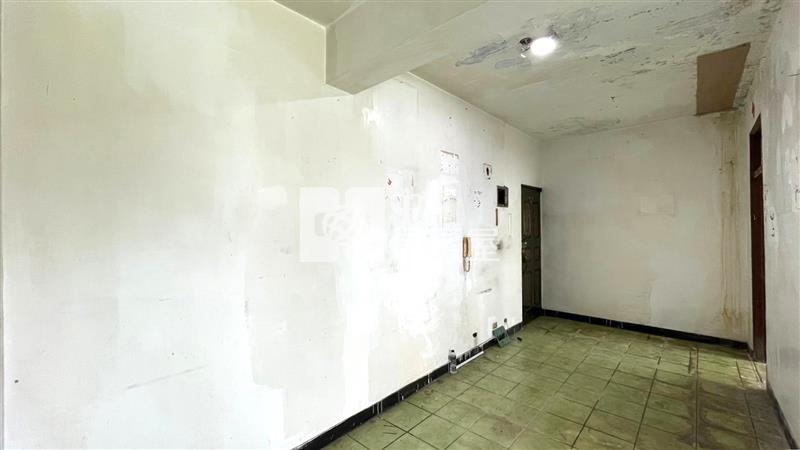 南區超低總價5+6頂加房屋室內格局與周邊環境