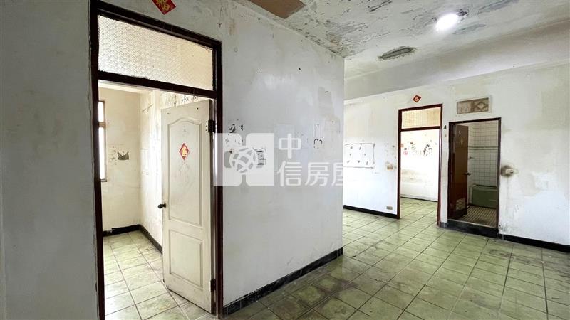 南區超低總價5+6頂加房屋室內格局與周邊環境