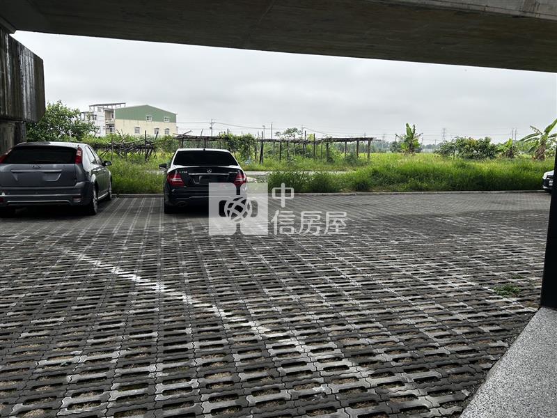 善化東勢寮全新收租電梯雙車墅房屋室內格局與周邊環境