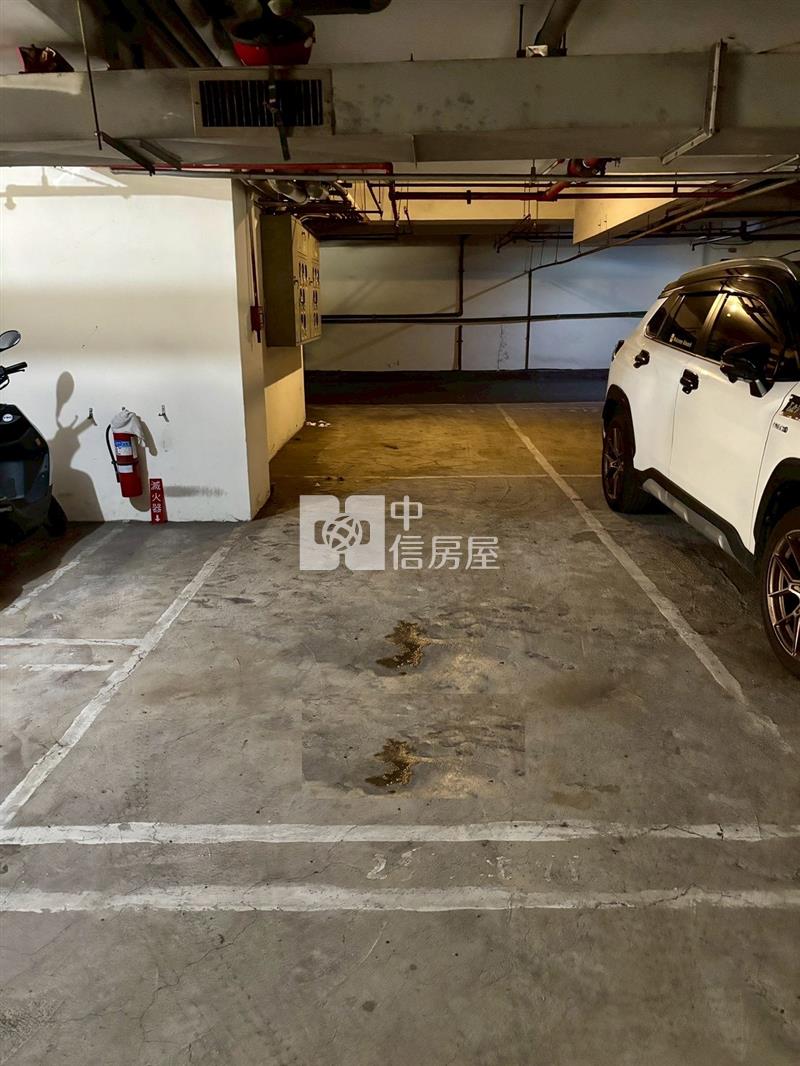 市立醫院免800萬三房平車電寓房屋室內格局與周邊環境