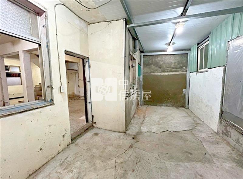 龍潭普普風透天房屋室內格局與周邊環境