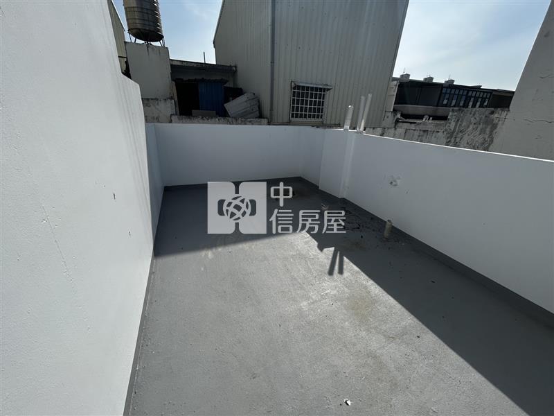 安南十二佃超大空間孝親車墅房屋室內格局與周邊環境