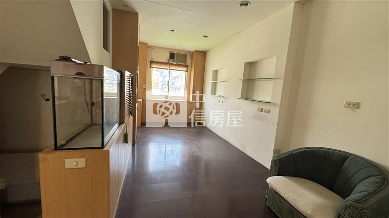 屏東房屋《福建路優質店住》房屋室內格局與周邊環境