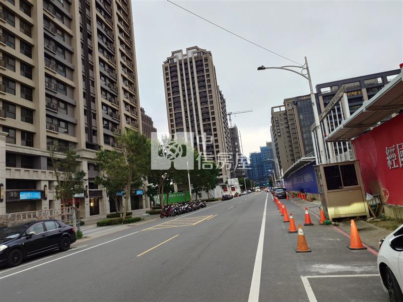 經國特區高質感3改2房車房屋室內格局與周邊環境