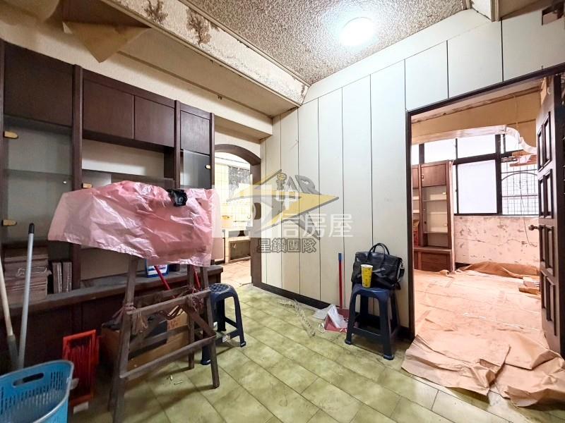 【星鑽】(專委)投資首選中壢火車站前黃金地段稀有釋出4房房屋室內格局與周邊環境