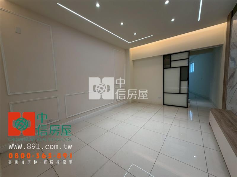 後庄商圈全新整理車庫別墅房屋室內格局與周邊環境
