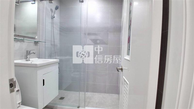 平地馬路邊靜謐三房三樓房屋室內格局與周邊環境