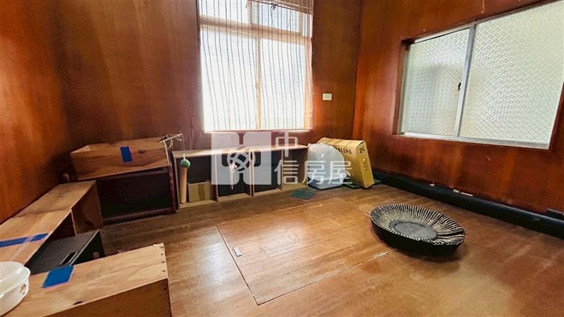 C1-60太平近行政區邊間透天房屋室內格局與周邊環境