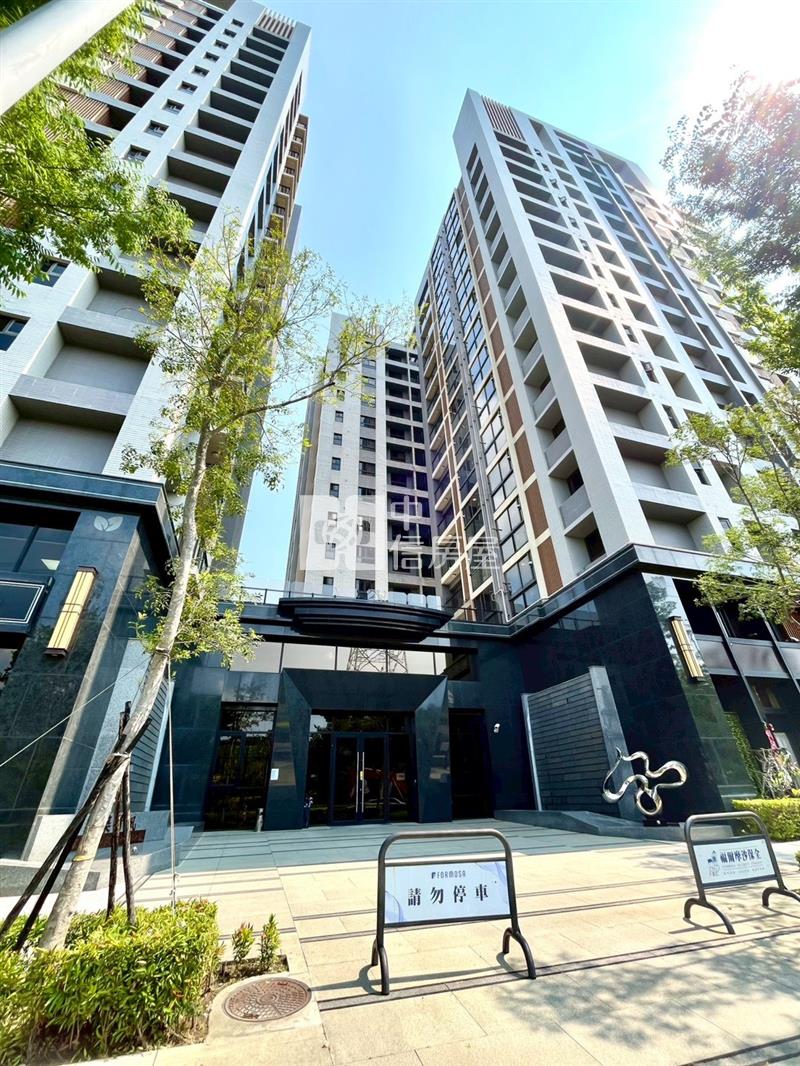 和築青風三房雙平車房屋室內格局與周邊環境