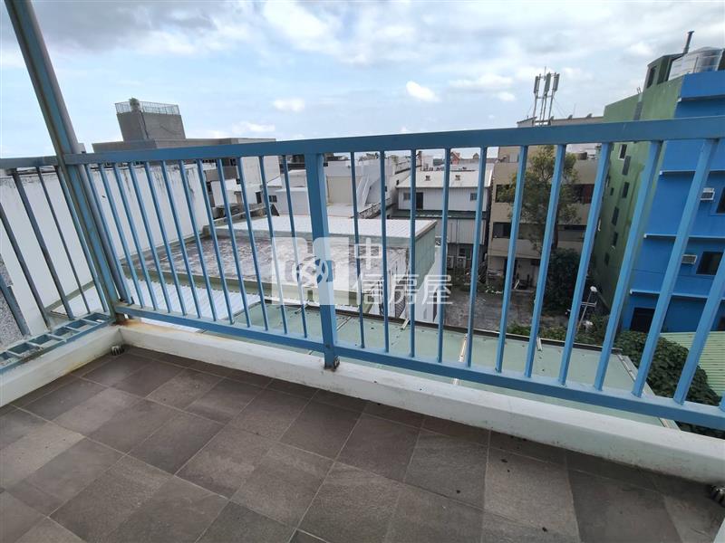 B4-4成功賺錢金店住房屋室內格局與周邊環境