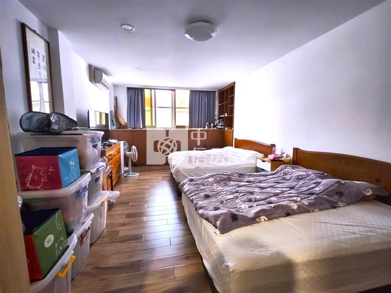 B4-4成功賺錢金店住房屋室內格局與周邊環境