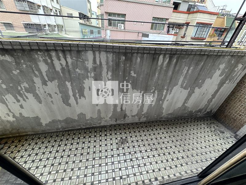 成功國中臨12米路孝親房金透店房屋室內格局與周邊環境
