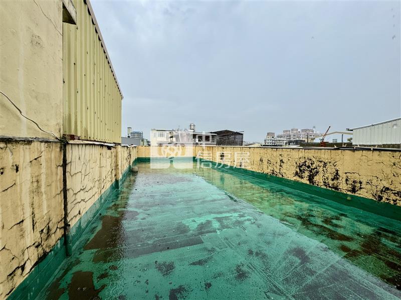 成功國中臨12米路孝親房金透店房屋室內格局與周邊環境