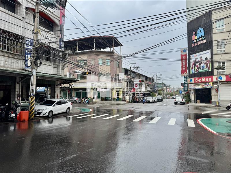 成功國中臨12米路孝親房金透店房屋室內格局與周邊環境
