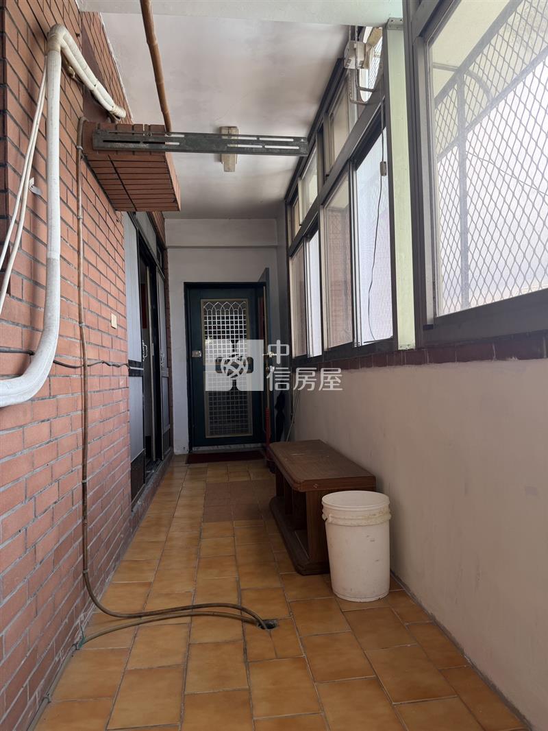 林森路大坪數3房電梯華廈房屋室內格局與周邊環境