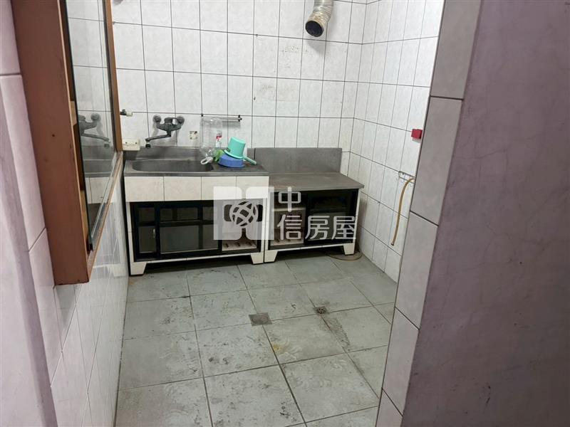 斗六市中心透天房屋室內格局與周邊環境