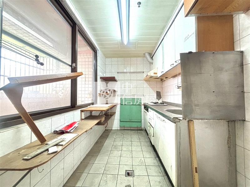 光華國宅前區三房高樓景觀房屋室內格局與周邊環境
