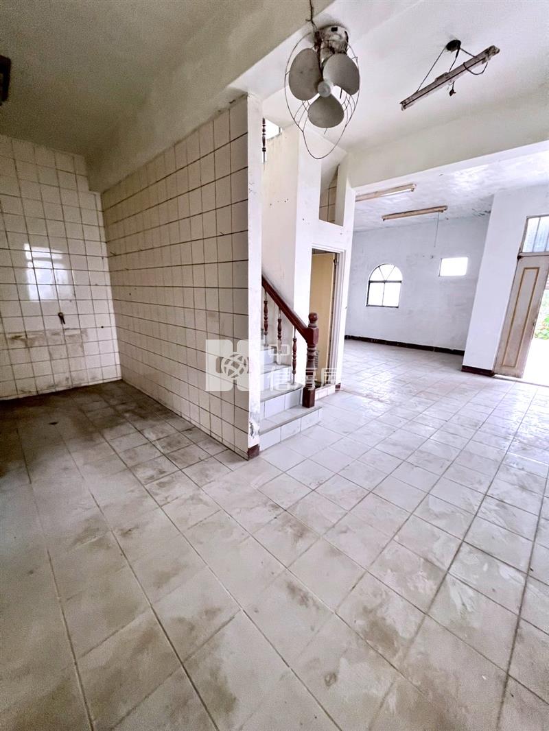 C1-69中華路巷內大面寬建地+屋(專任)房屋室內格局與周邊環境