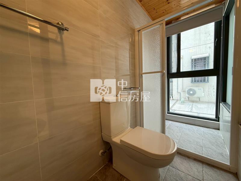 斗六科邨輕屋齡雙車別墅房屋室內格局與周邊環境