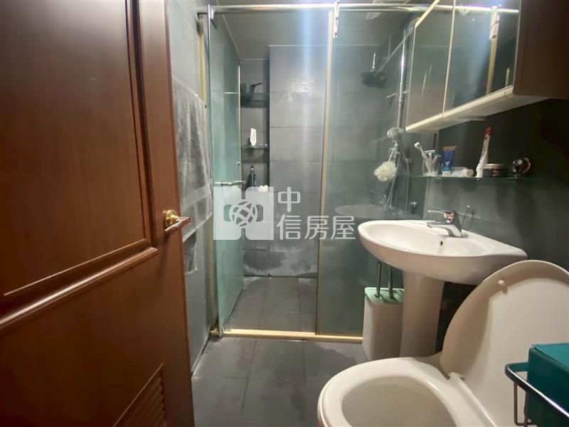 崇倫國中震後三房美屋房屋室內格局與周邊環境