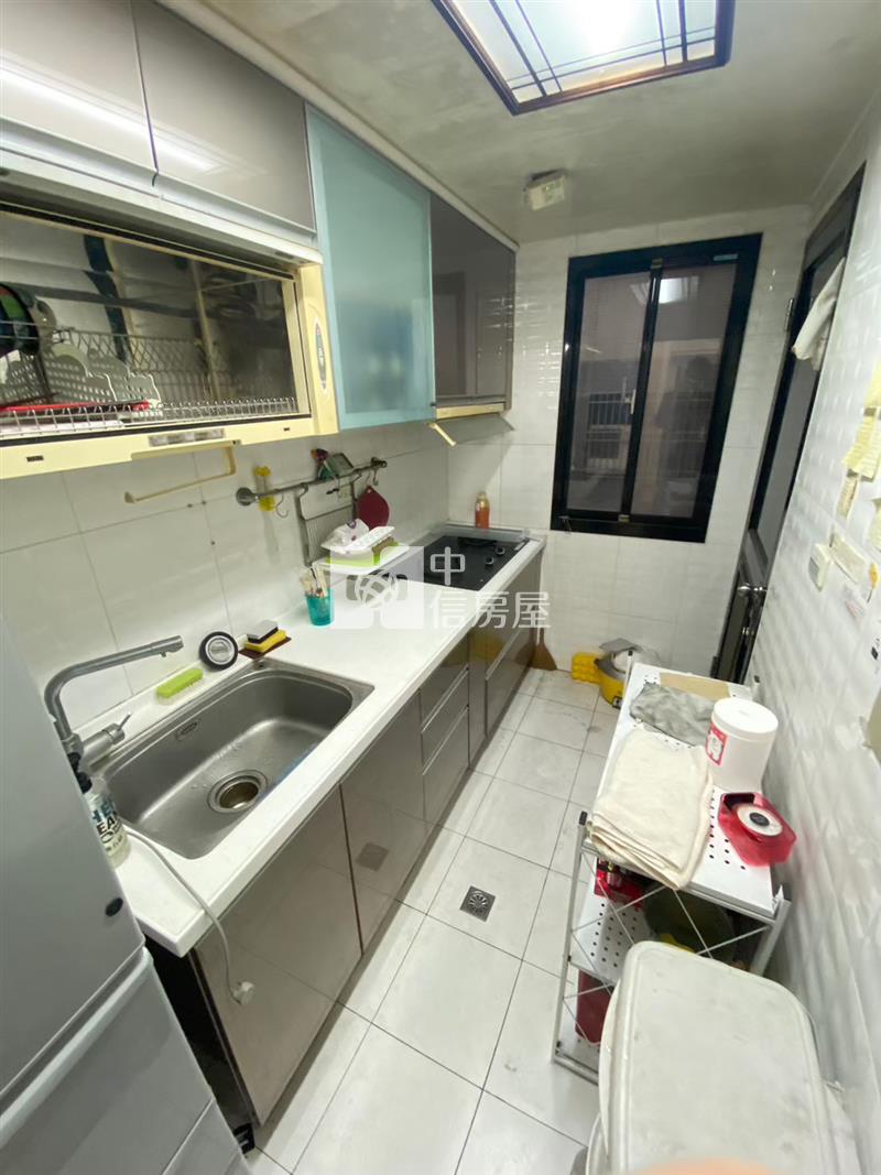 崇倫國中震後三房美屋房屋室內格局與周邊環境